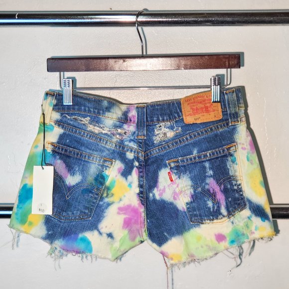 Watercolor Distressed Shorts - Picture 4 of 5
